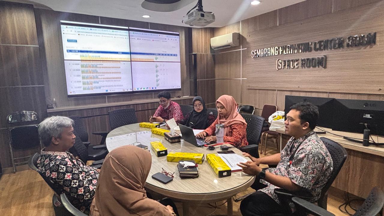 DISKOMINFO Kota Semarang Hadiri Rapat Koordinasi Persiapan Desk e-Walidata SIPD